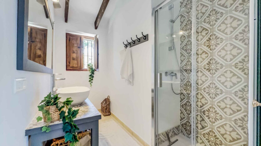 Casa rural en Sayalonga con vistas al mar